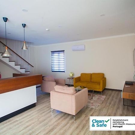 D. Irene Hostel لاجيس المظهر الخارجي الصورة