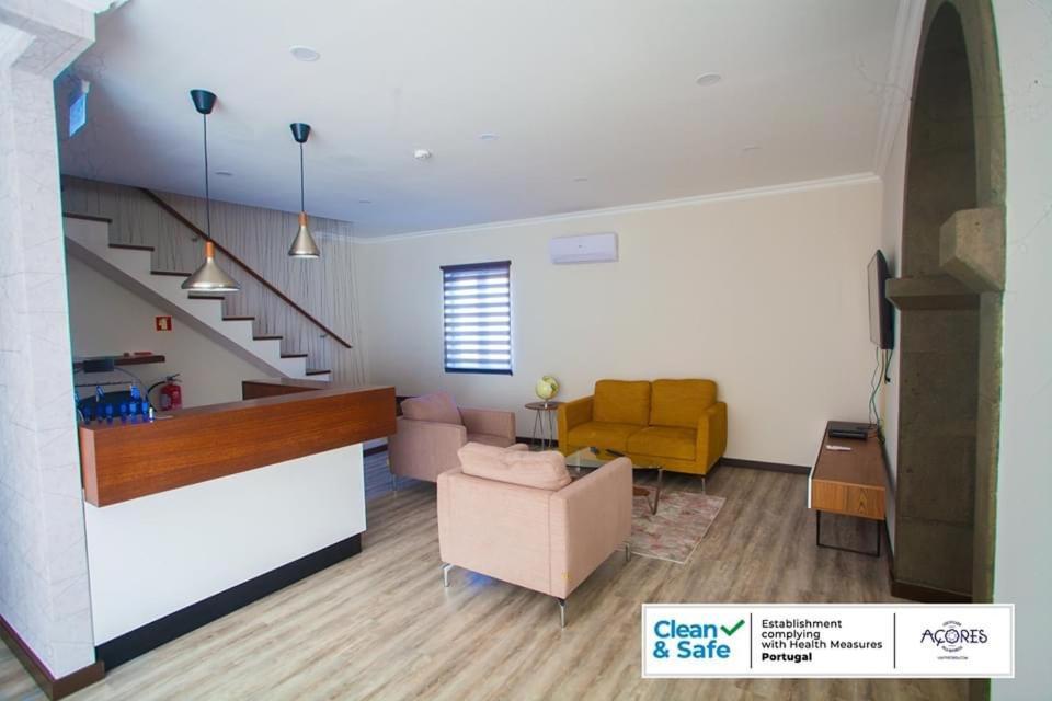 D. Irene Hostel لاجيس المظهر الخارجي الصورة